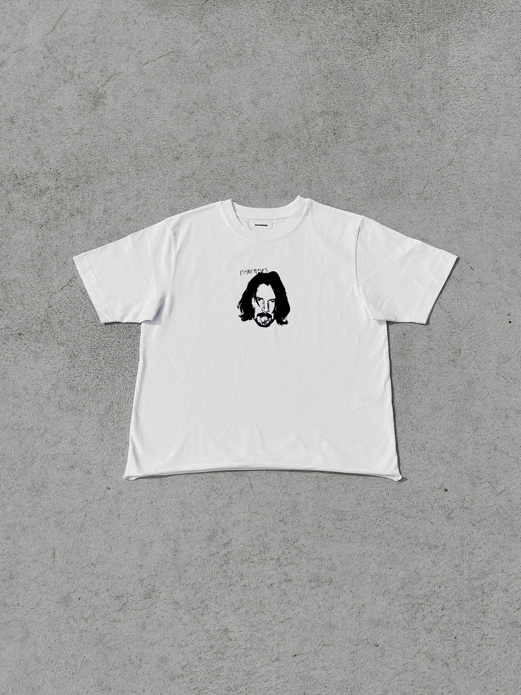 THE ONE T-SHIRT RAW CROPPED