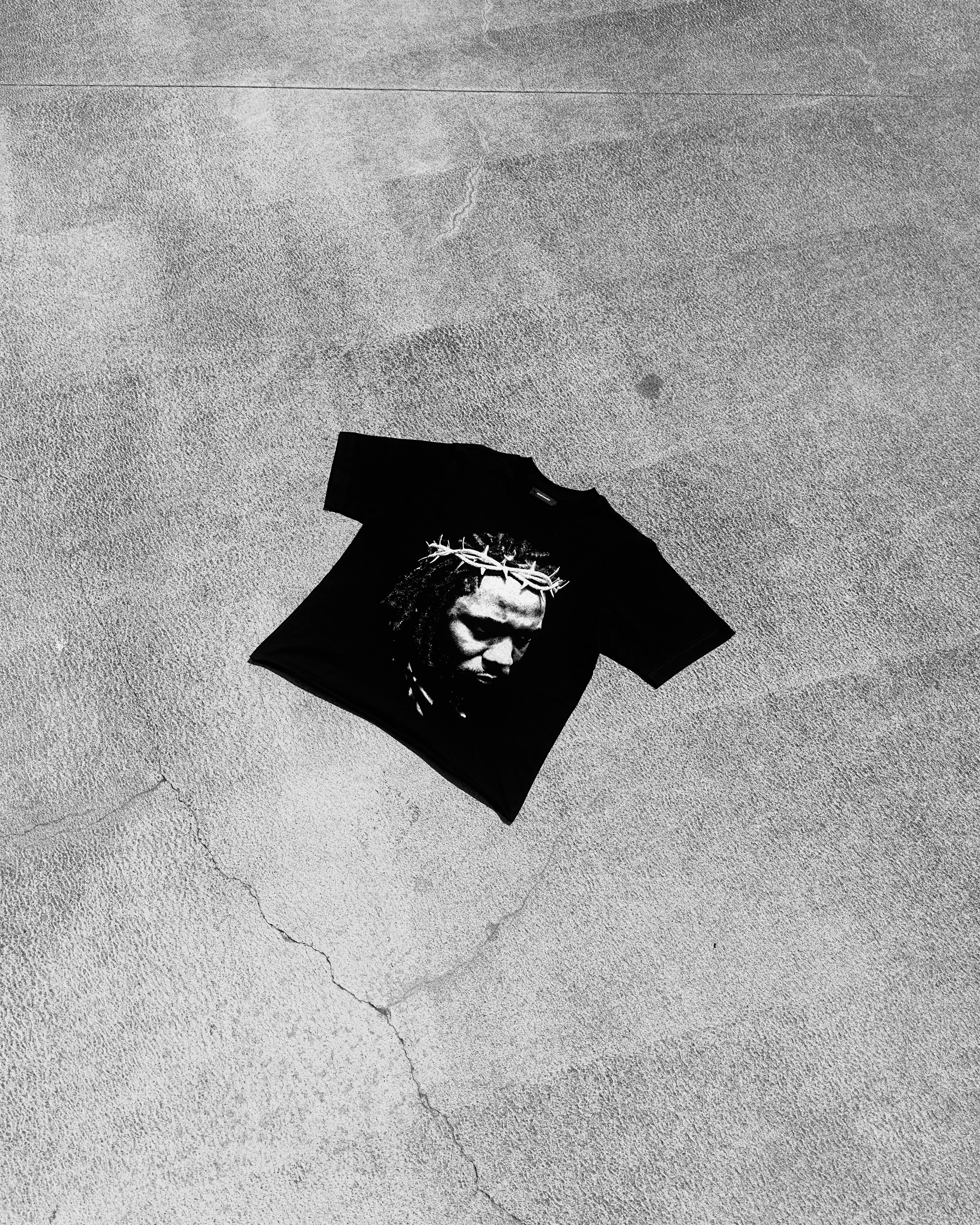 CROWNED T-SHIRT RAW CROPPED